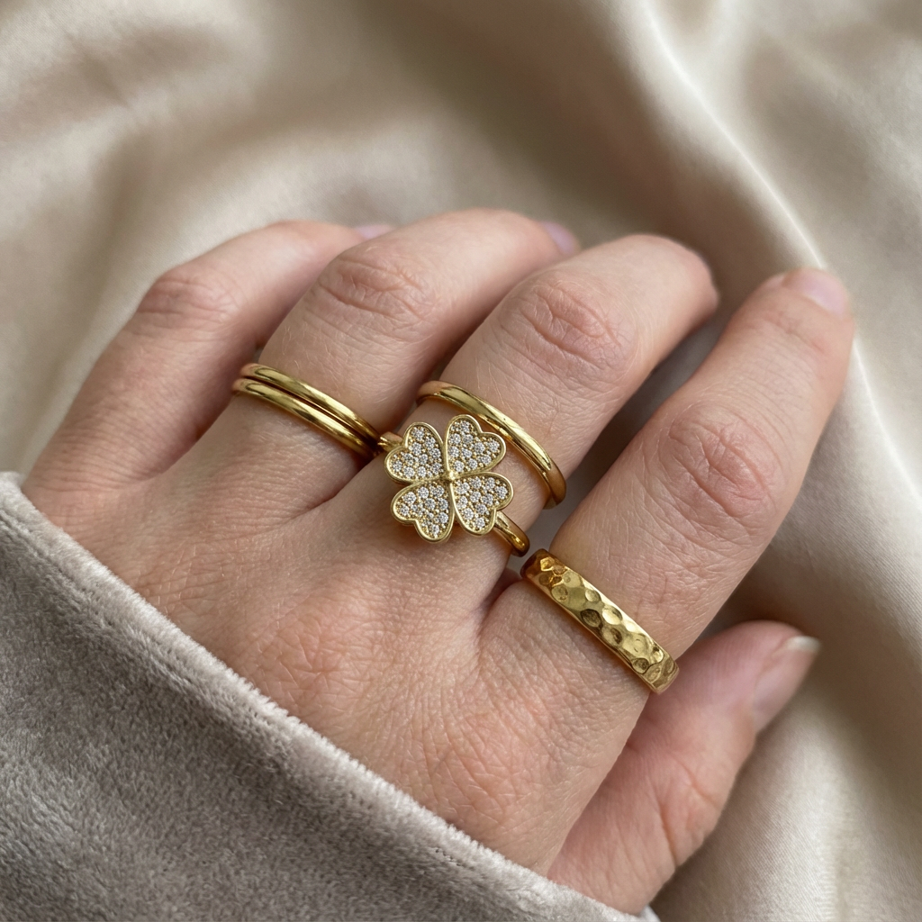 Lina SpinGlow Ring
