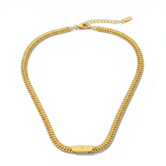 Rogue Bar Link Necklace in 18K gold PVD-plated finish, product shot on white background
