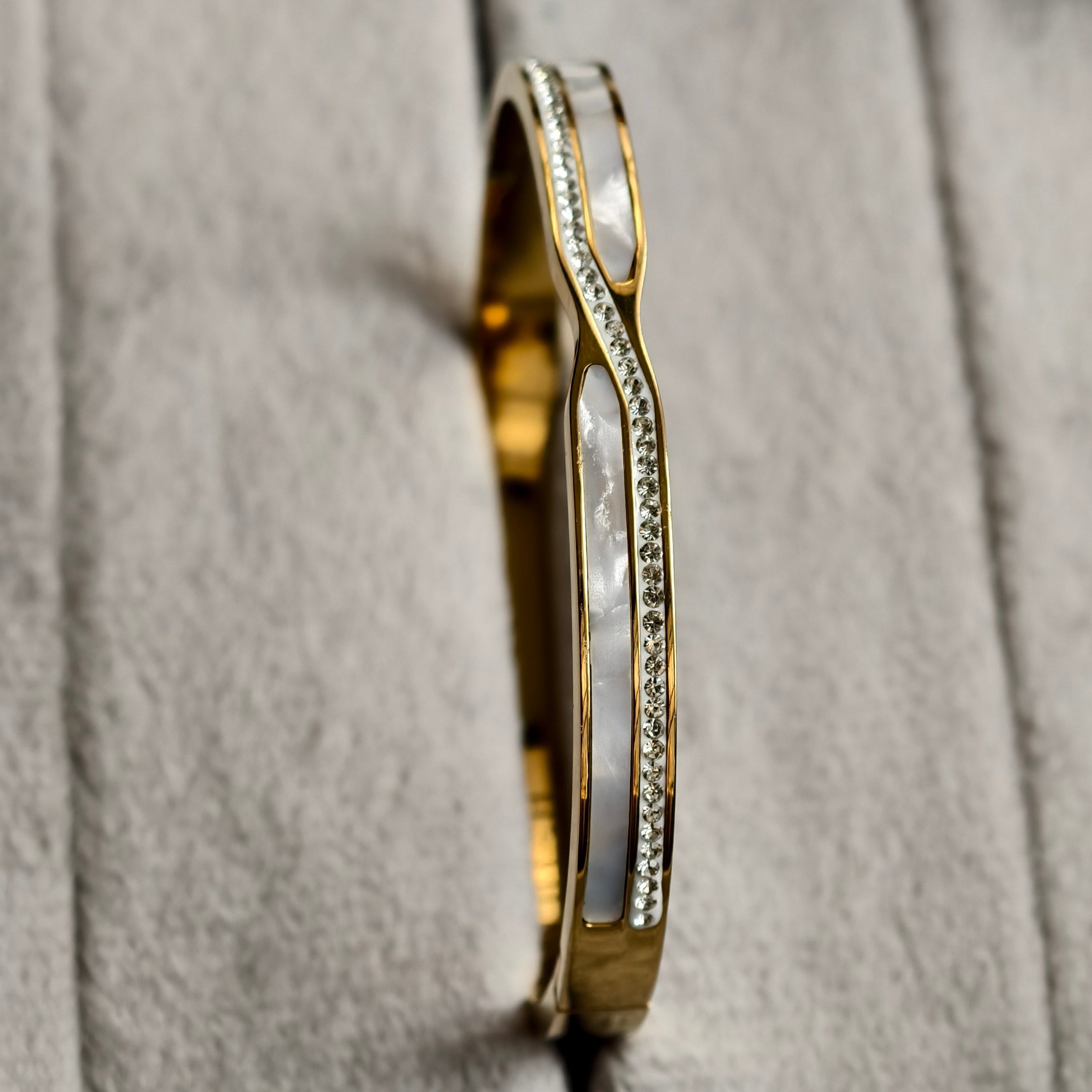Elena WaveGlow Bangle