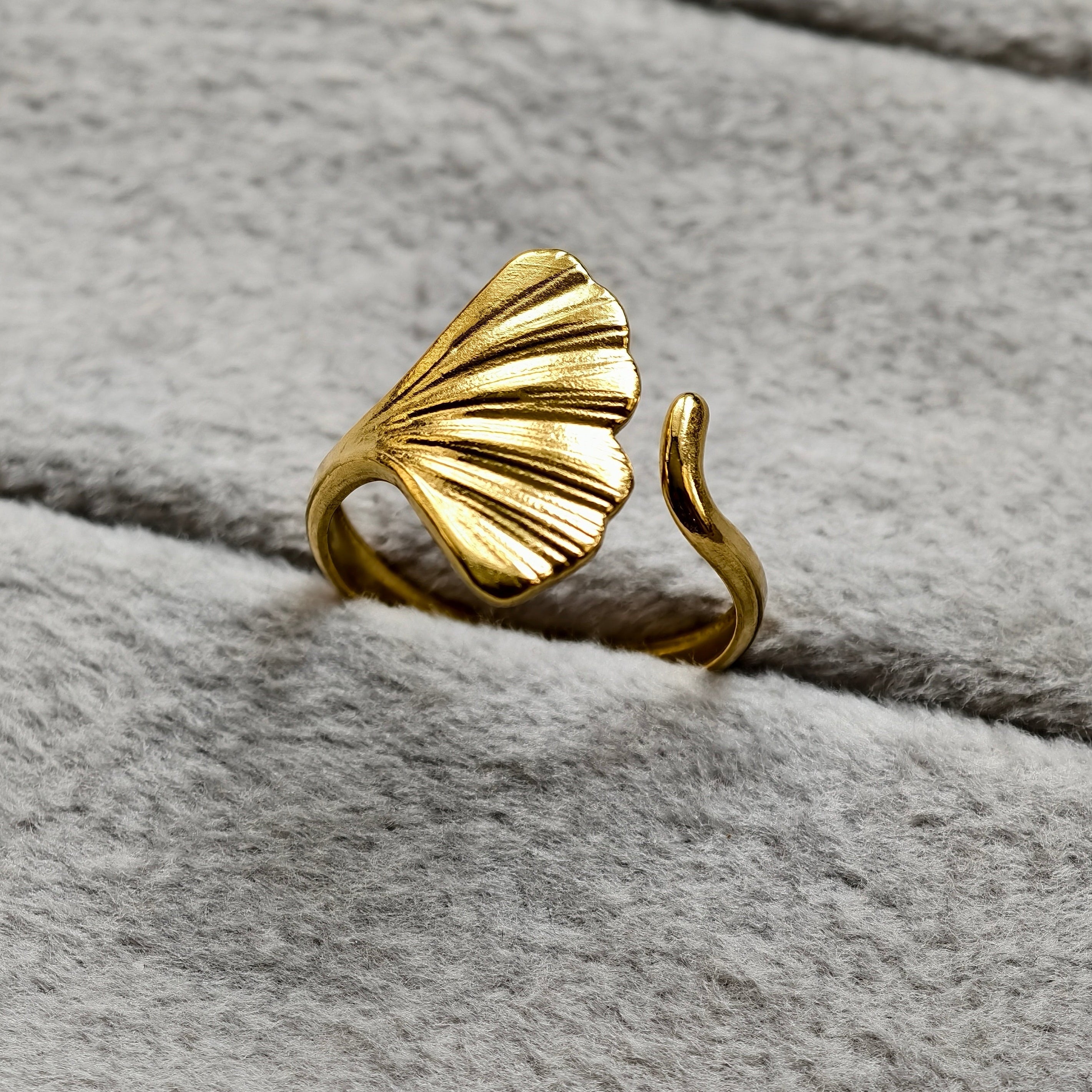 Sienna Ginkgo Ring