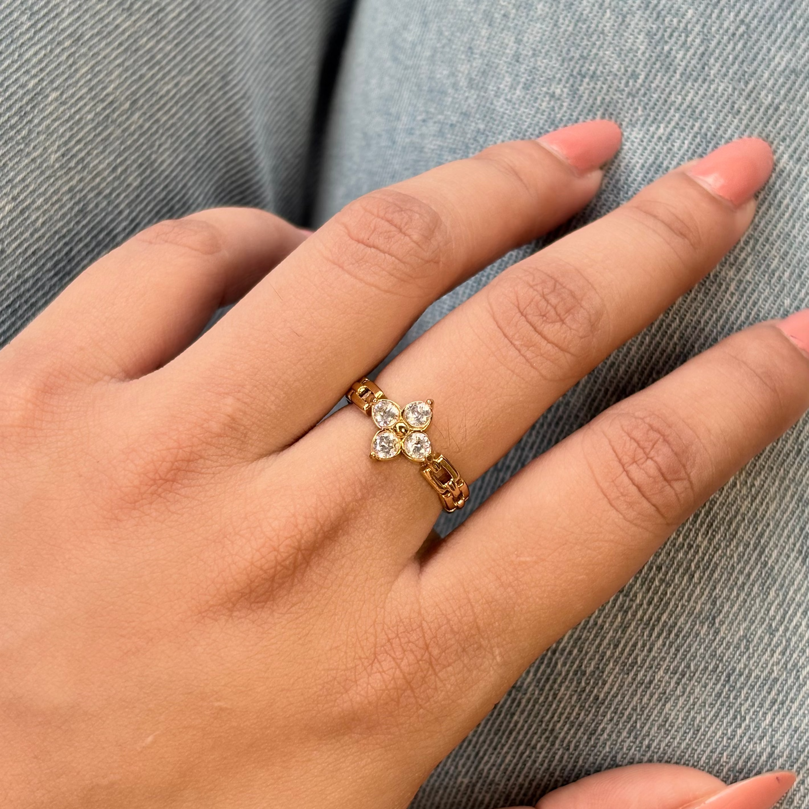 Grace Floral Zircon Ring