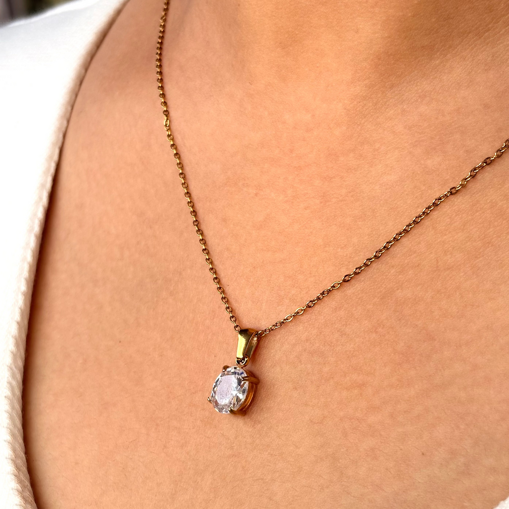 Chloe Oval Zircon Necklace