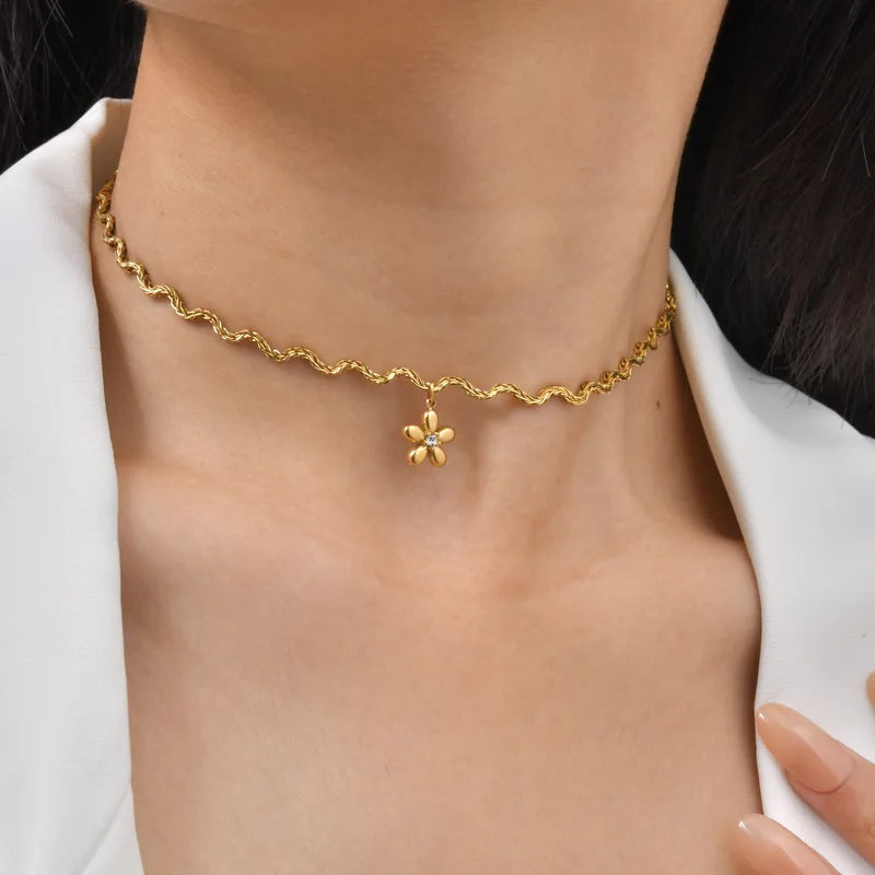 Dahlia Choker Necklace